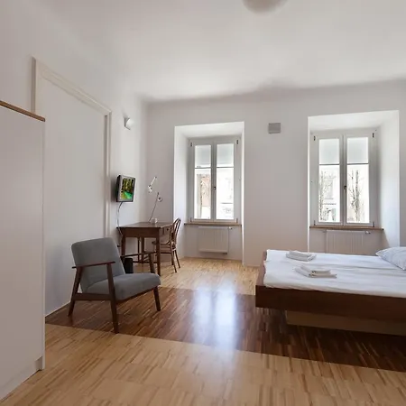 Julija&robert's Riverview And