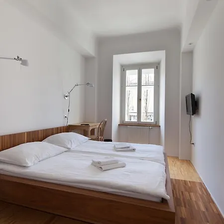 Julija&robert's Riverview Apartments&rooms Accommodatie bij particulieren *