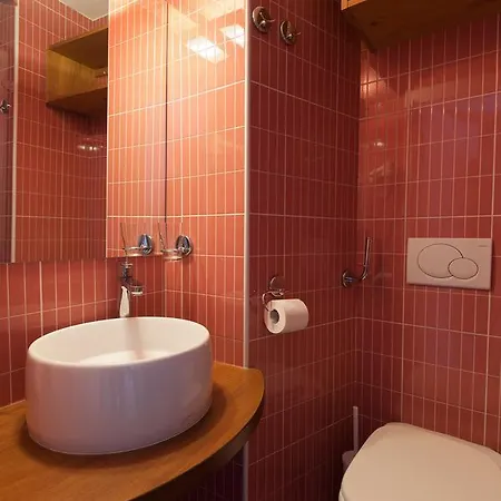 Julija&robert's Riverview Apartments&rooms Accommodatie bij particulieren *